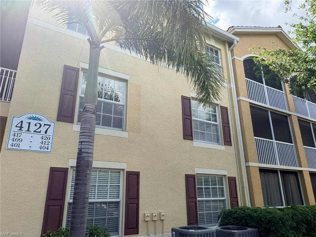 4127 Residence DR 411 FORT MYERS, FL 33901