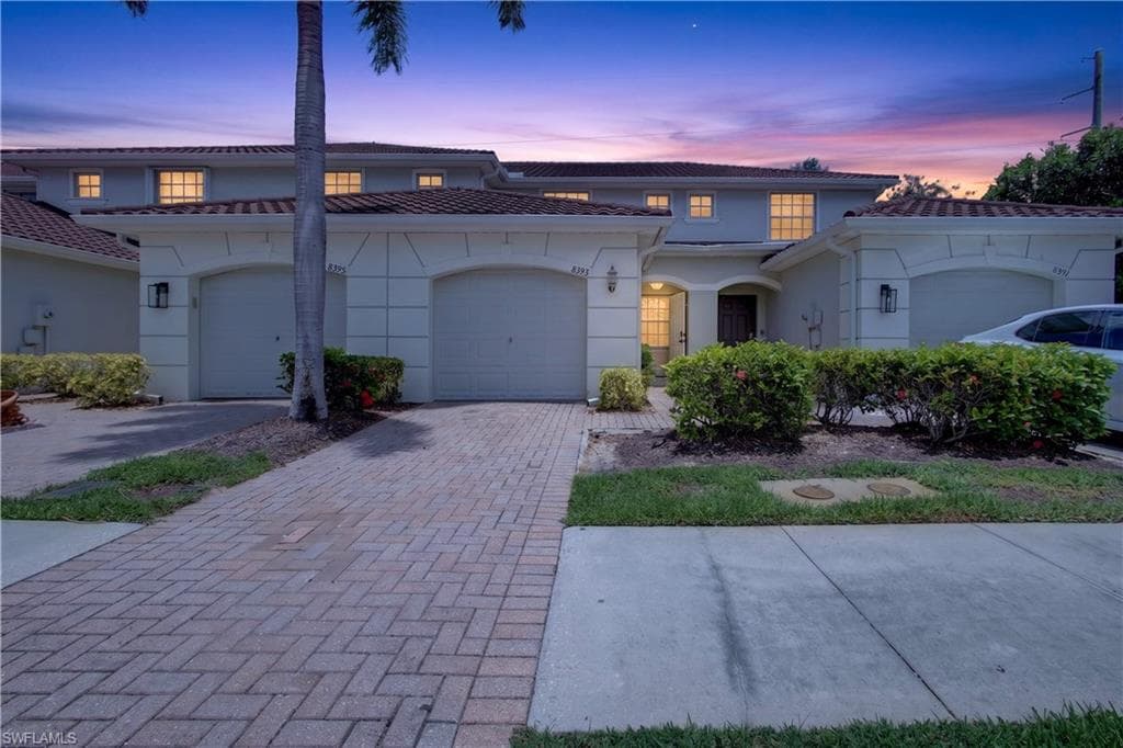 8593 Athena CT LEHIGH ACRES, FL 33971