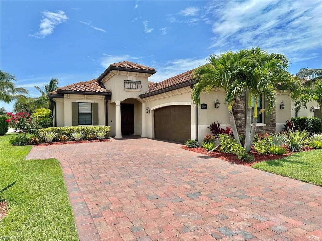 28694 Newtown CT BONITA SPRINGS, FL 34135