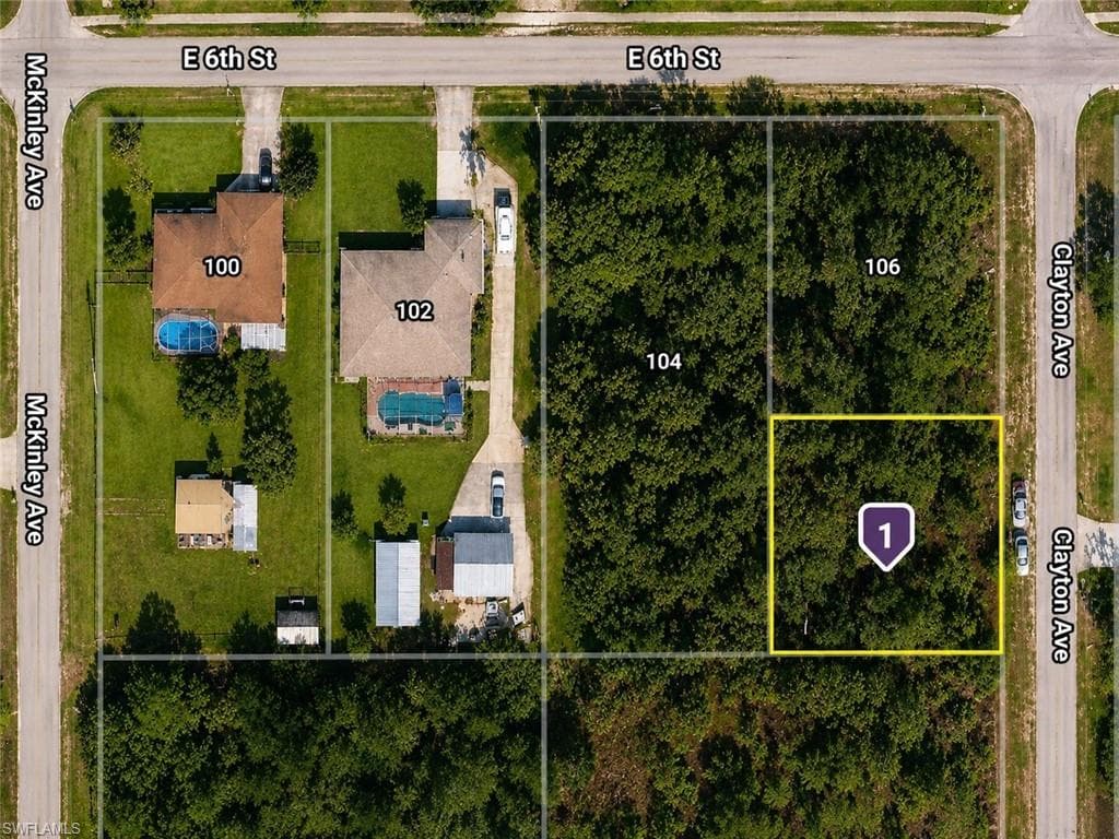 521 Clayton AVE LEHIGH ACRES, FL 33972