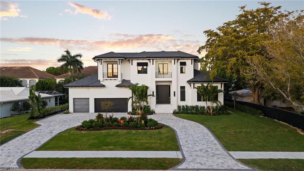3840 CRAYTON RD NAPLES, FL 34103
