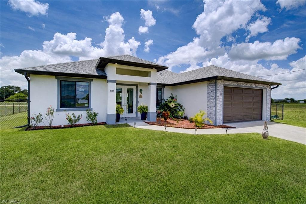 7035 Brazil CIR LABELLE, FL 33935