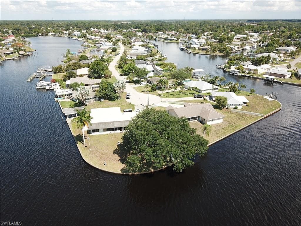 13208 Marquette BLVD FORT MYERS, FL 33905