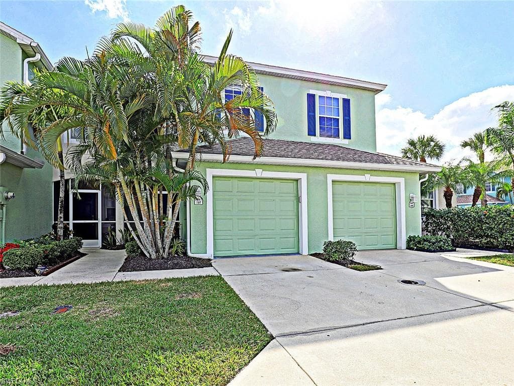 3647 Pine Oak CIR 107 FORT MYERS, FL 33916