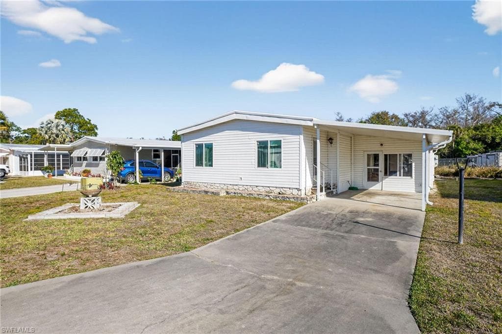 26026 Princess LN BONITA SPRINGS, FL 34135