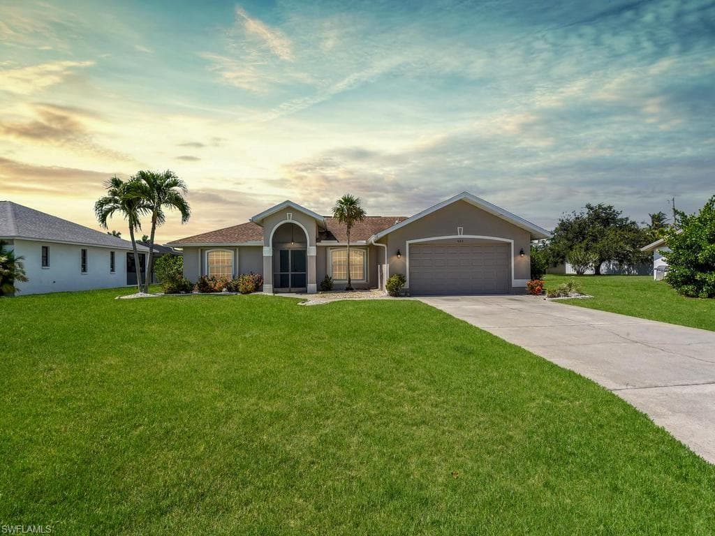 404 SE 28th TER CAPE CORAL, FL 33904