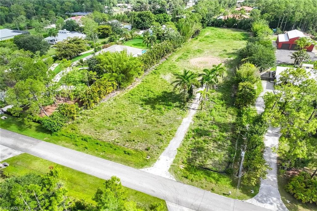 5823 Spanish Oaks LN NAPLES, FL 34119