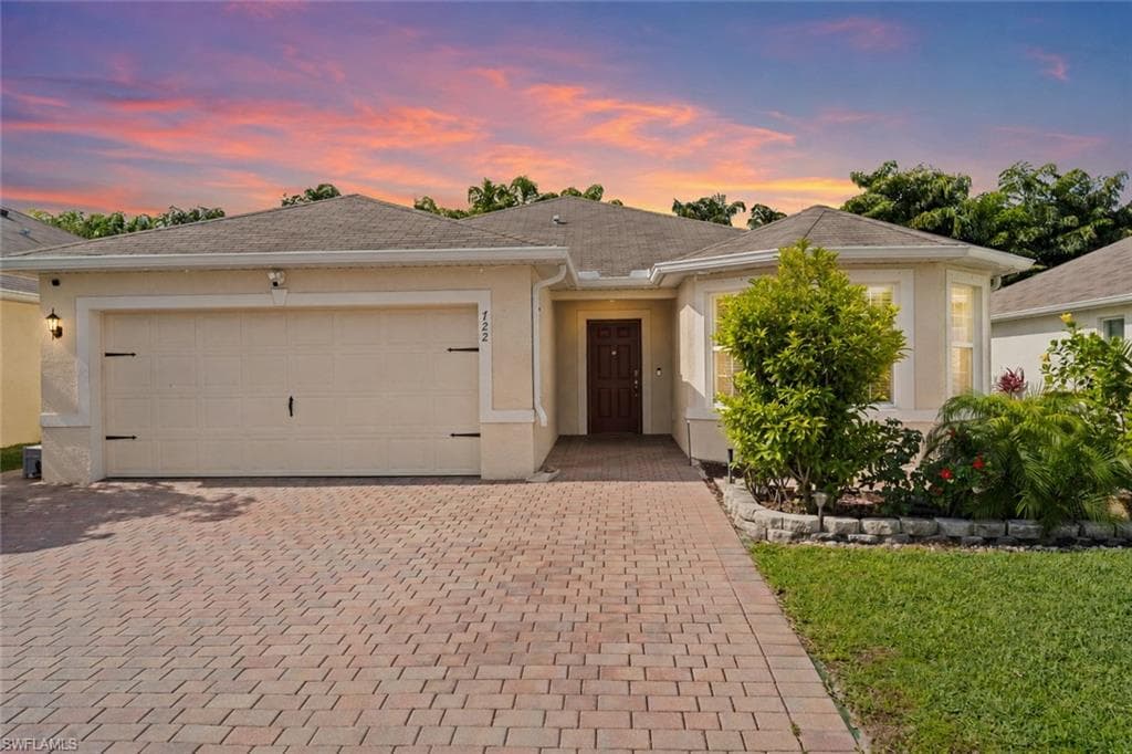 722 Hadley PL W NAPLES, FL 34104