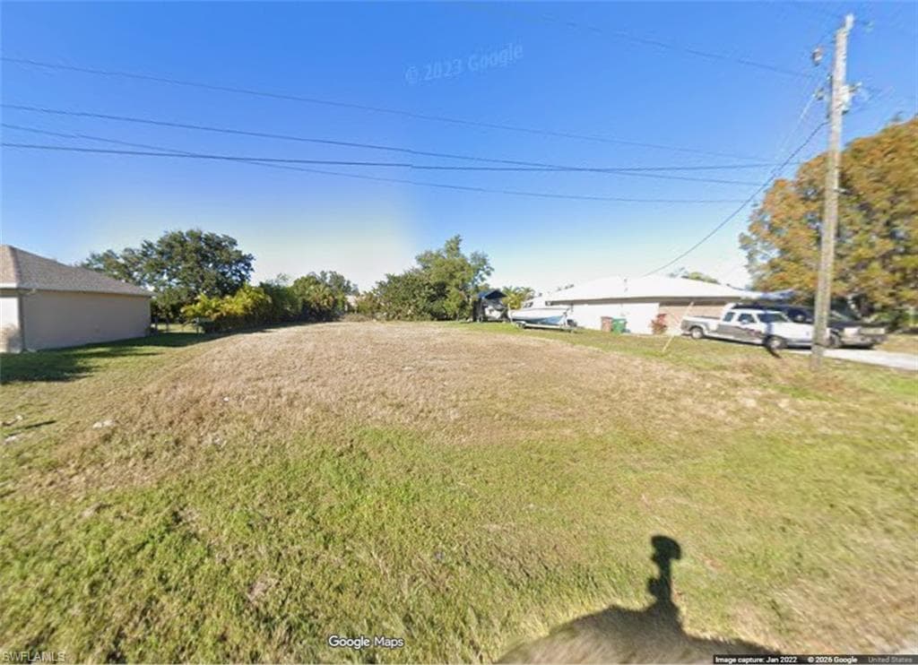 2203 NE 21st PL CAPE CORAL, FL 33909