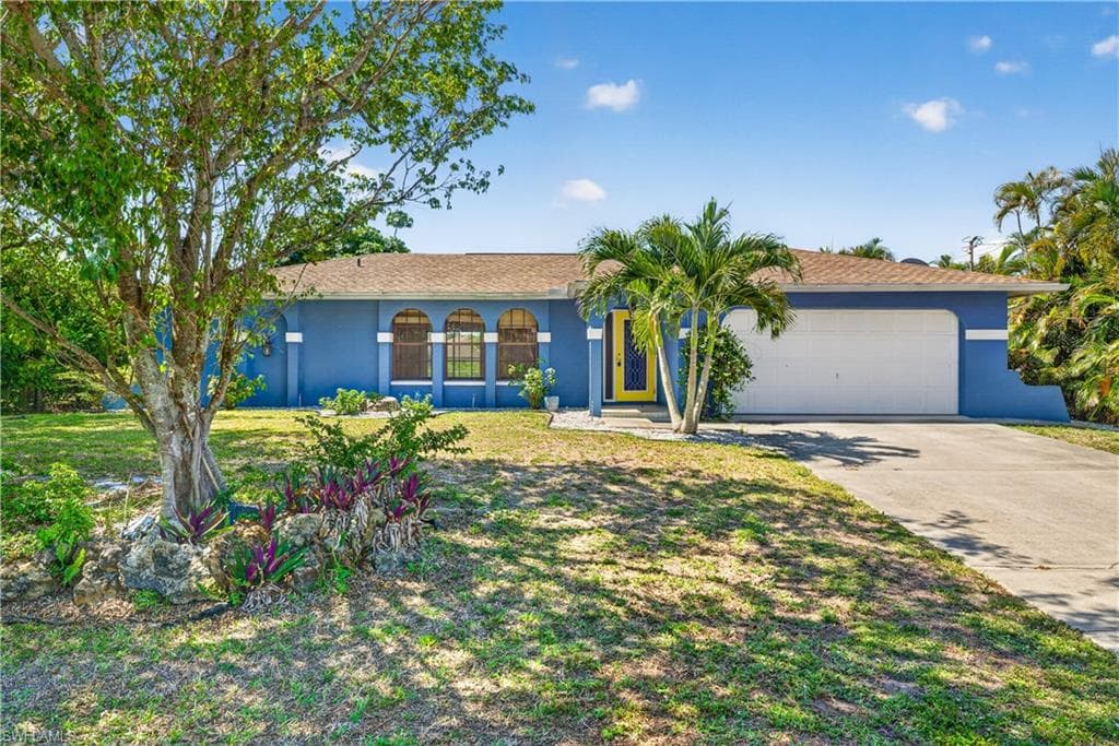 836 SW 18th ST CAPE CORAL, FL 33991