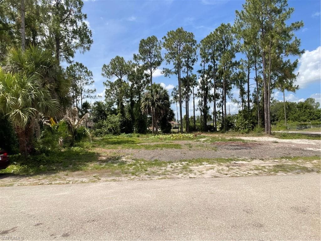 3011 33rd ST SW LEHIGH ACRES, FL 33976