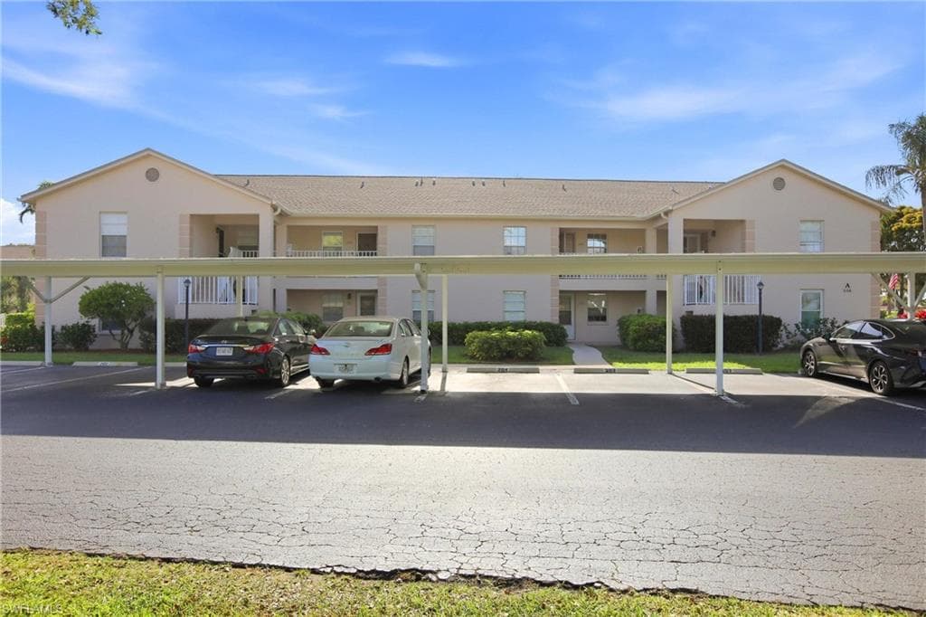 338 Bradstrom CIR 104A NAPLES, FL 34113