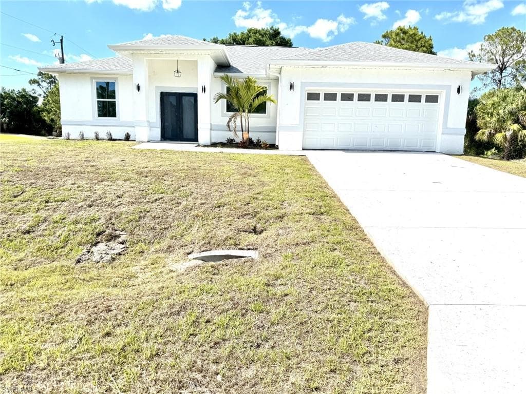 16 W 7th ST LEHIGH ACRES, FL 33972