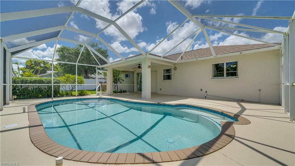 921 SE 35th ST CAPE CORAL, FL 33904
