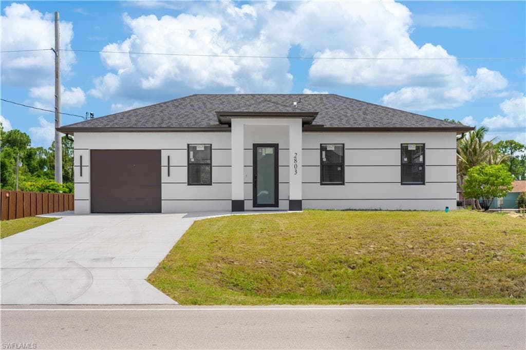 2803 1st ST W LEHIGH ACRES, FL 33971