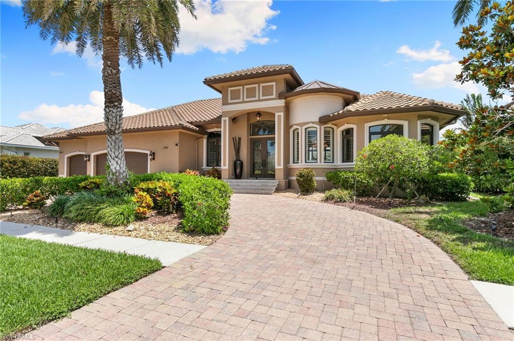 504 Kendall DR MARCO ISLAND, FL 34145