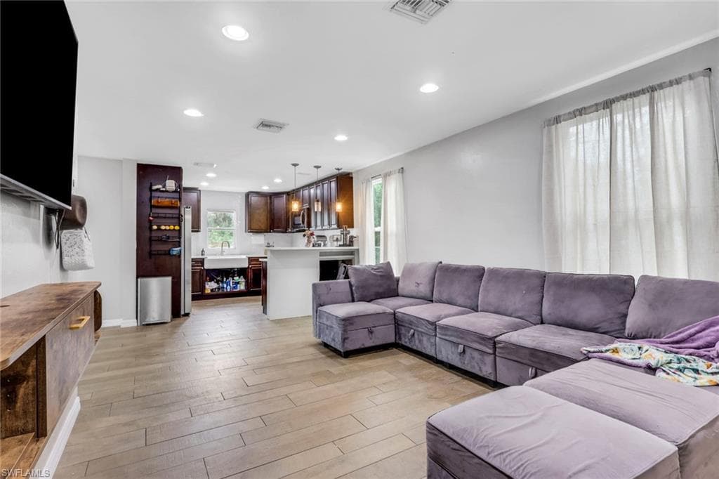 341 Golden Gate BLVD E NAPLES, FL 34120