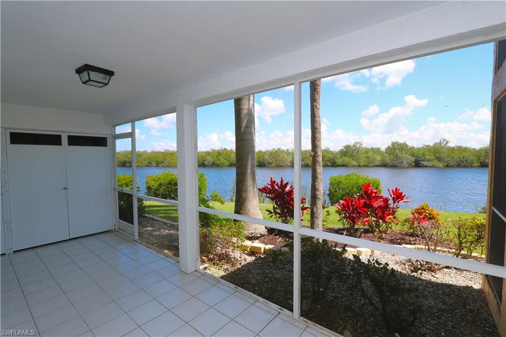 1305 Mainsail DR 1002 NAPLES, FL 34114