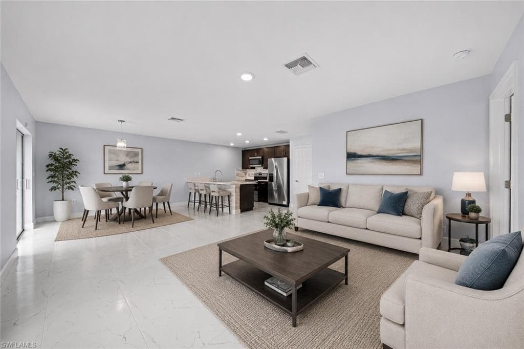 10535 Crossback LN LEHIGH ACRES, FL 33936