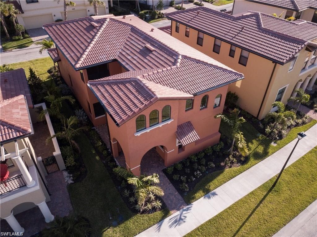 1342 Kendari TER NAPLES, FL 34113