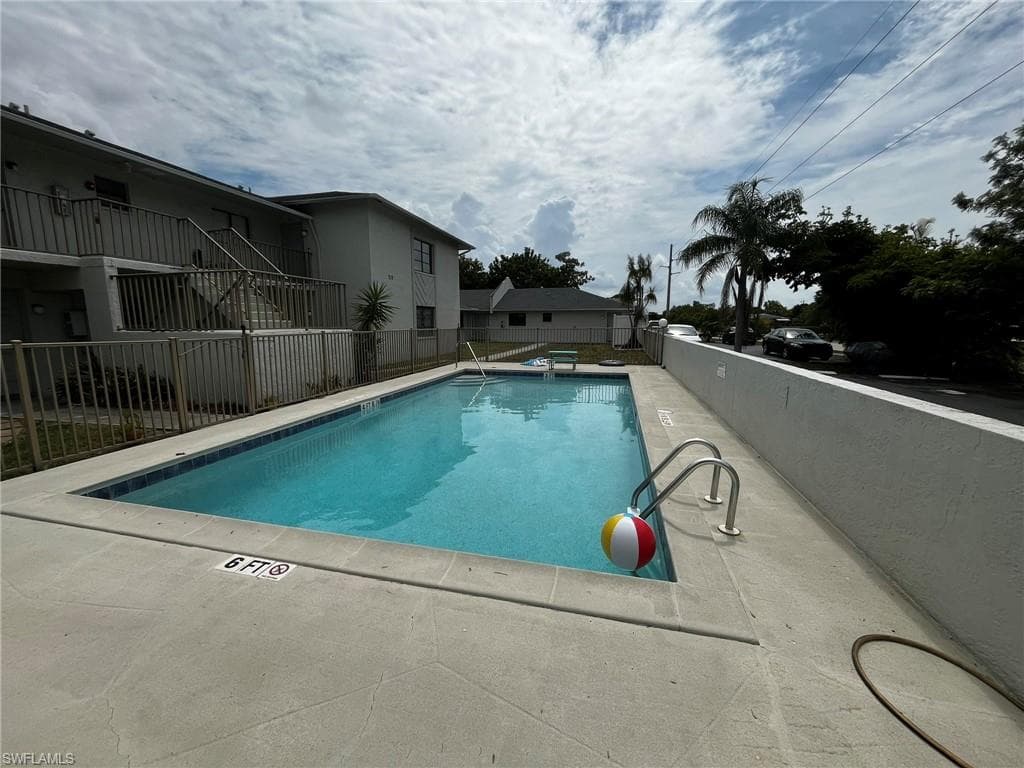 919 SE 8th TER 7 CAPE CORAL, FL 33990