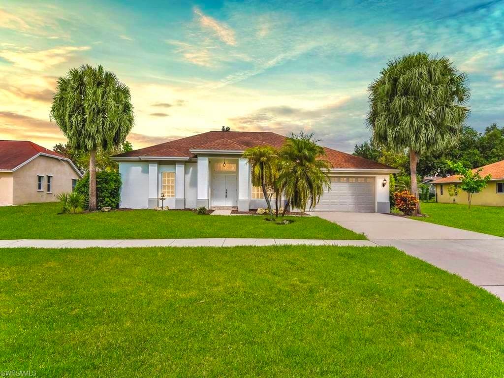571 Chamonix AVE S LEHIGH ACRES, FL 33974