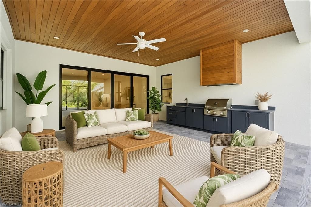 2769 Van Buren AVE NAPLES, FL 34112