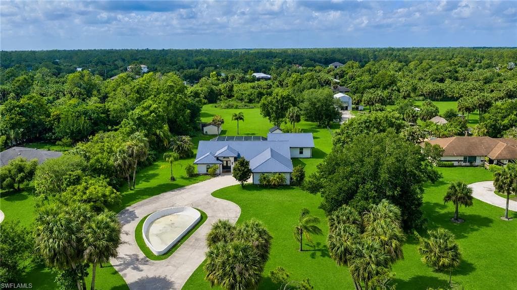 260 20th AVE NE NAPLES, FL 34120