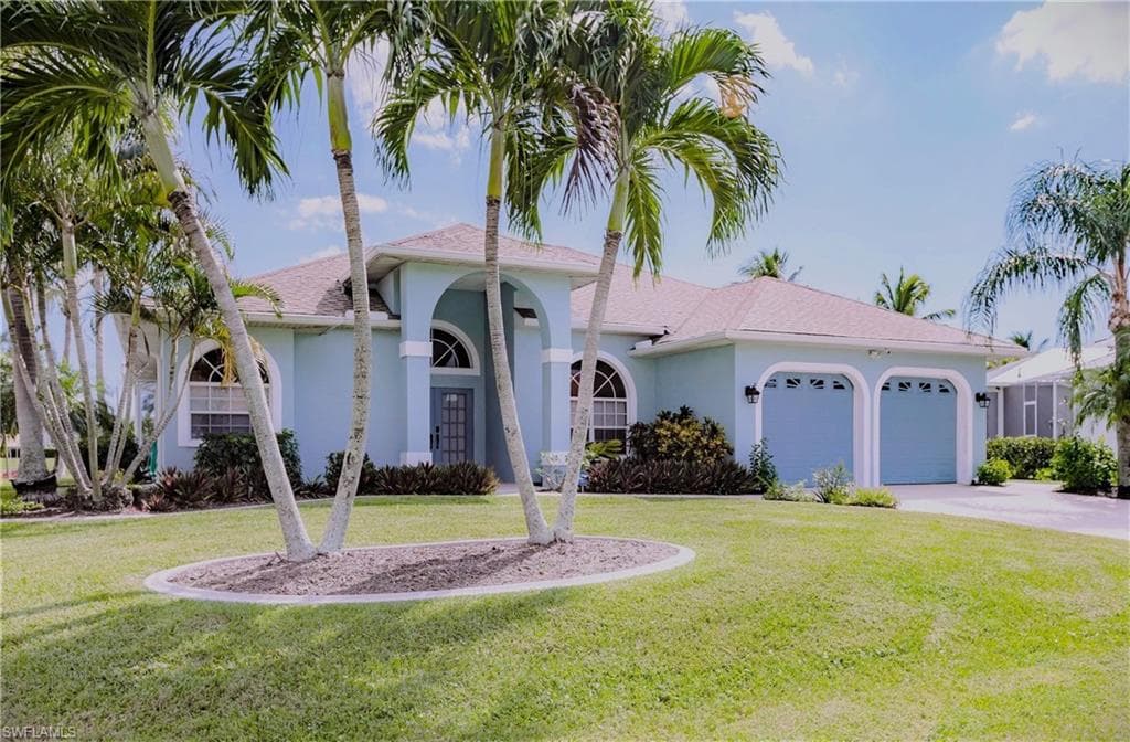 2910 37th TER CAPE CORAL, FL 33914