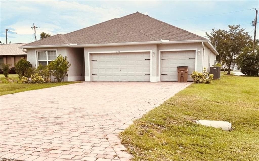932 SW 7th AVE CAPE CORAL, FL 33991