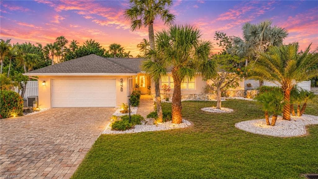 9428 Moonlight DR SANIBEL, FL 33957