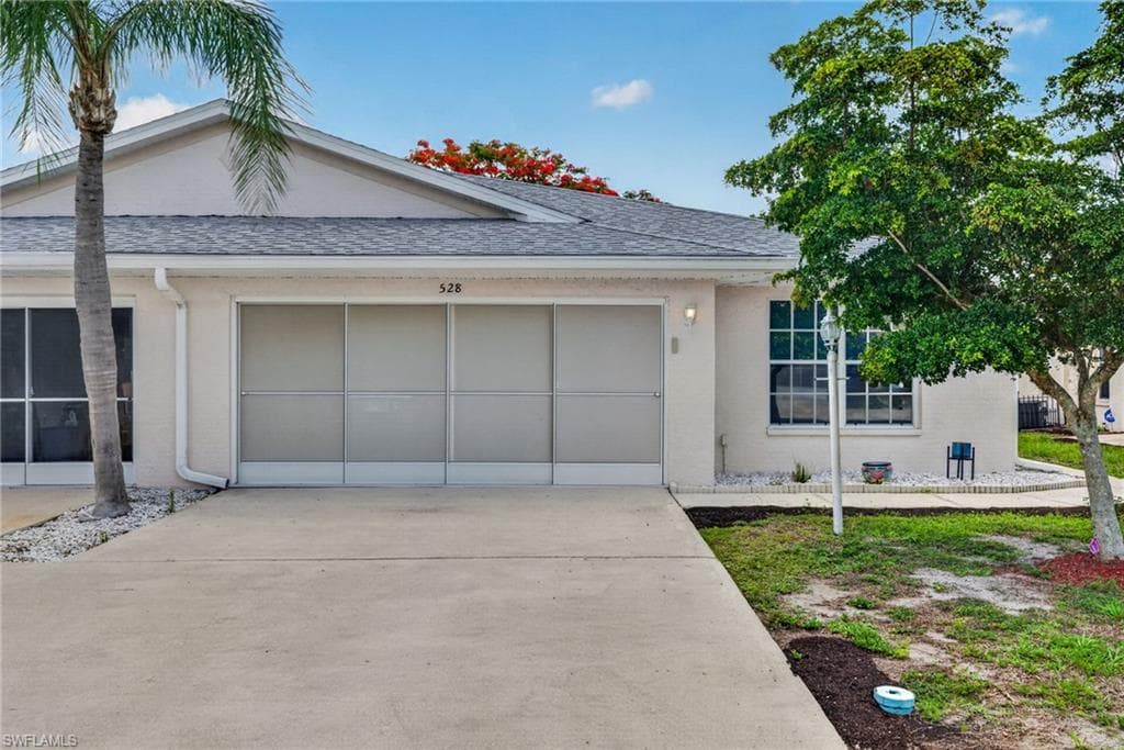 528 Bethany Village CIR LEHIGH ACRES, FL 33936