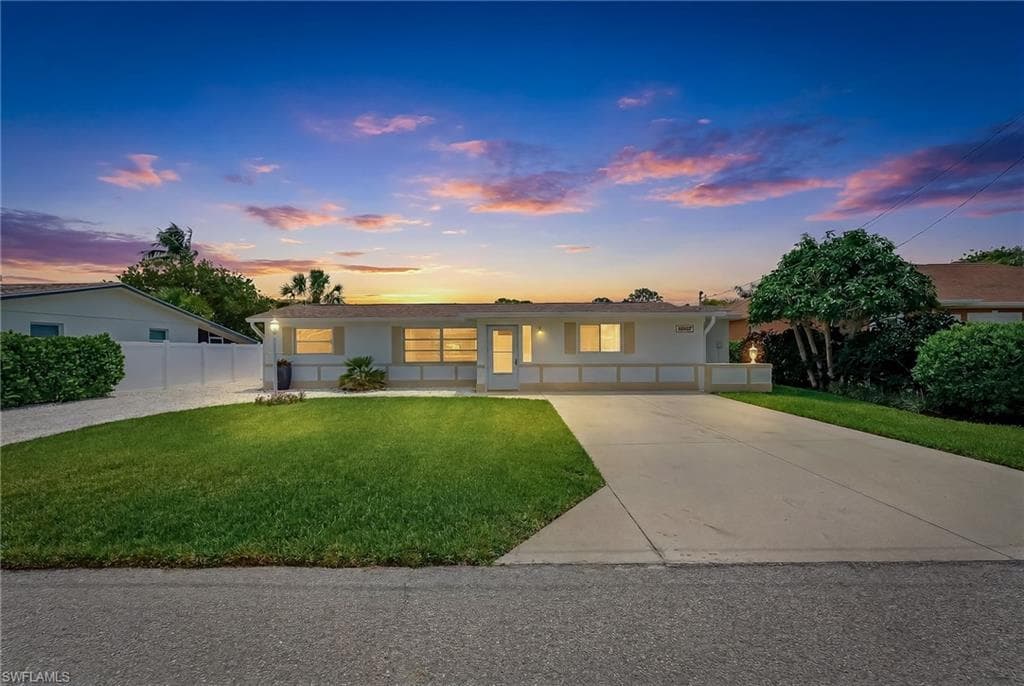 27051 Sun Aqua LN