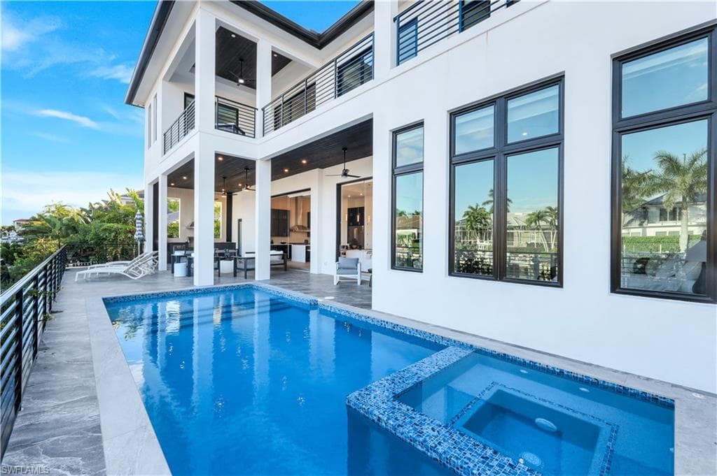 771 Orchid CT MARCO ISLAND, FL 34145