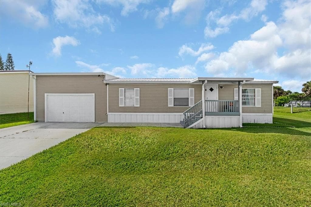 1537 Jerdik DR MOORE HAVEN, FL 33471