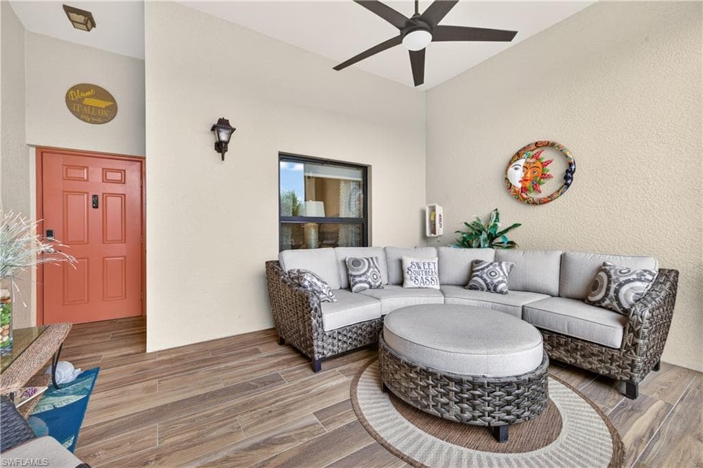 13710 Julias WAY 924 FORT MYERS, FL 33919