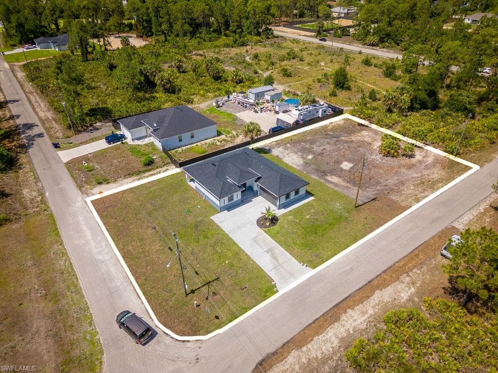 1001 W 13th ST LEHIGH ACRES, FL 33972
