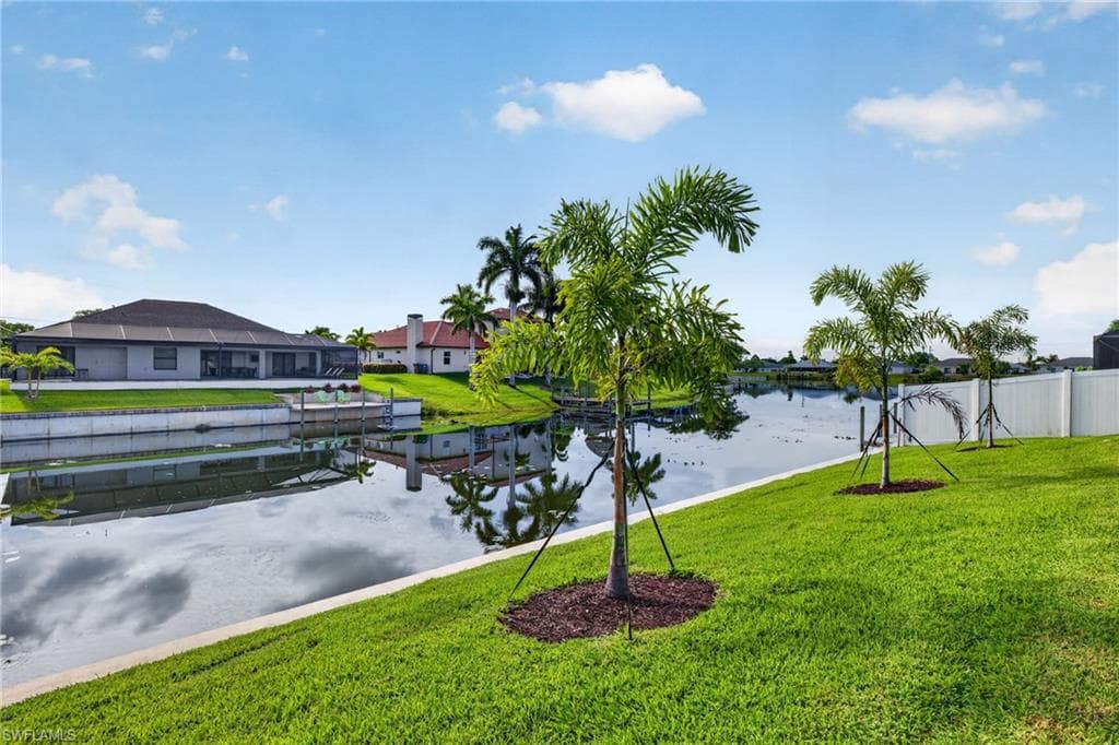 3033 SW 11th PL CAPE CORAL, FL 33914
