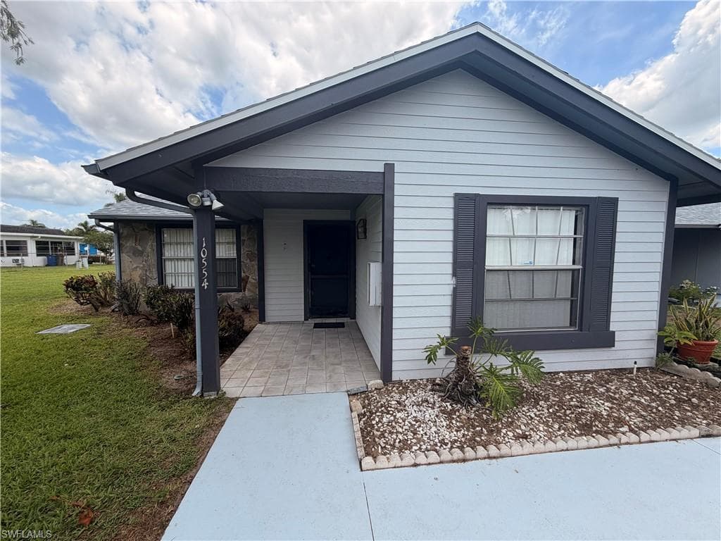 10554 Quincy CT LEHIGH ACRES, FL 33936
