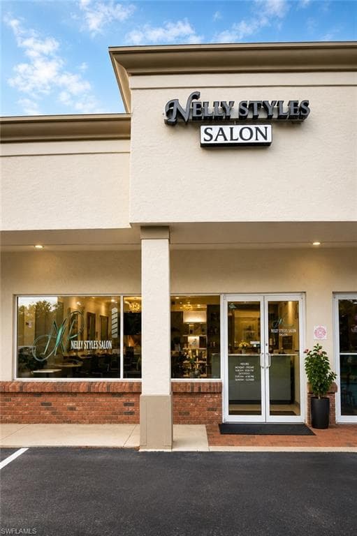 9331 N Tamiami TRL 13 NAPLES, FL 34108