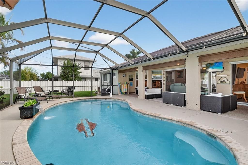 412 SE 13th AVE CAPE CORAL, FL 33990