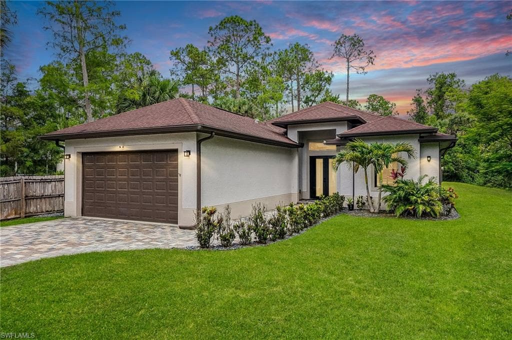 423 14th AVE NE NAPLES, FL 34120