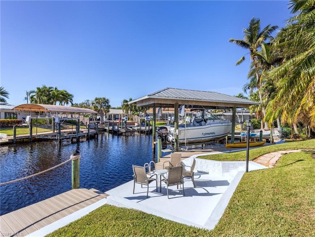 392 Snow DR FORT MYERS, FL 33919