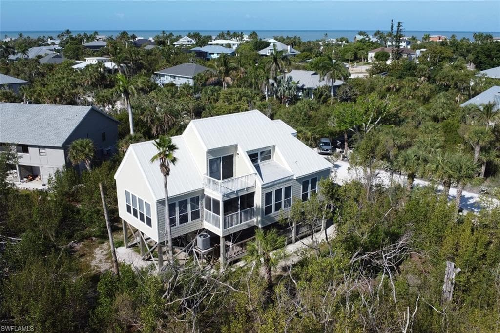 4452 Gulf Pines DR SANIBEL, FL 33957