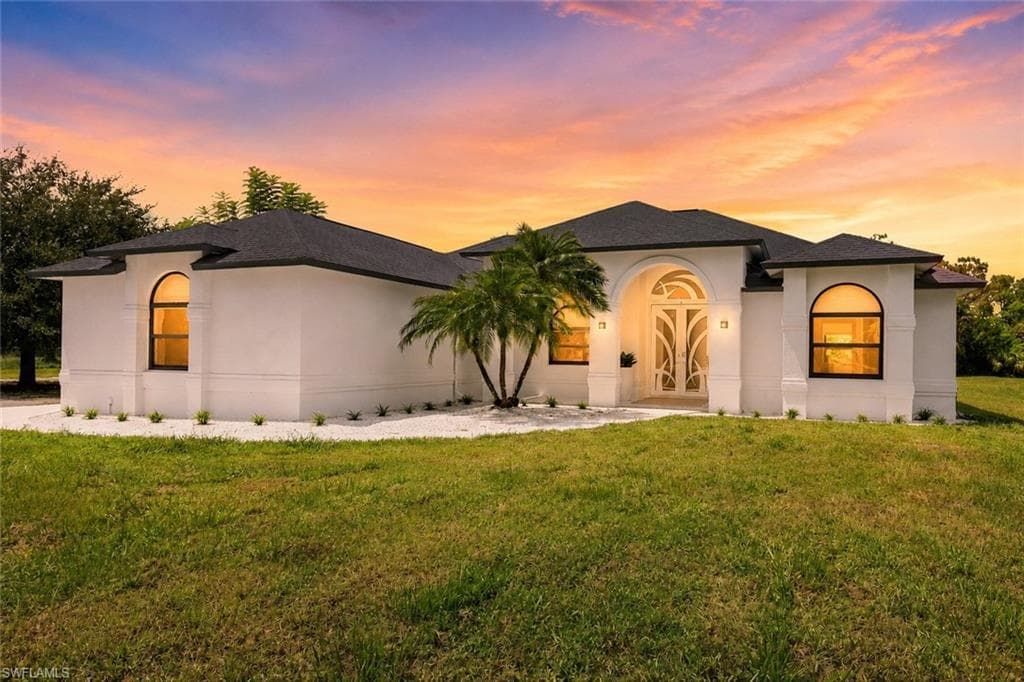 221 10th ST SE NAPLES, FL 34117