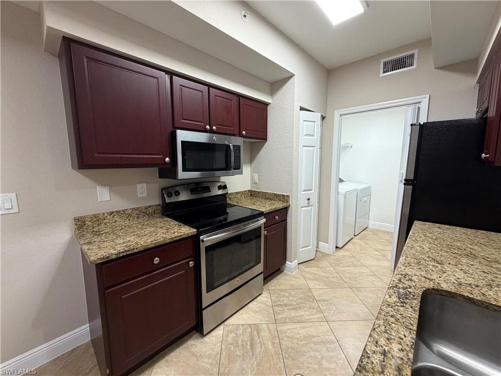 4635 Saint Croix LN 1214 NAPLES, FL 34109