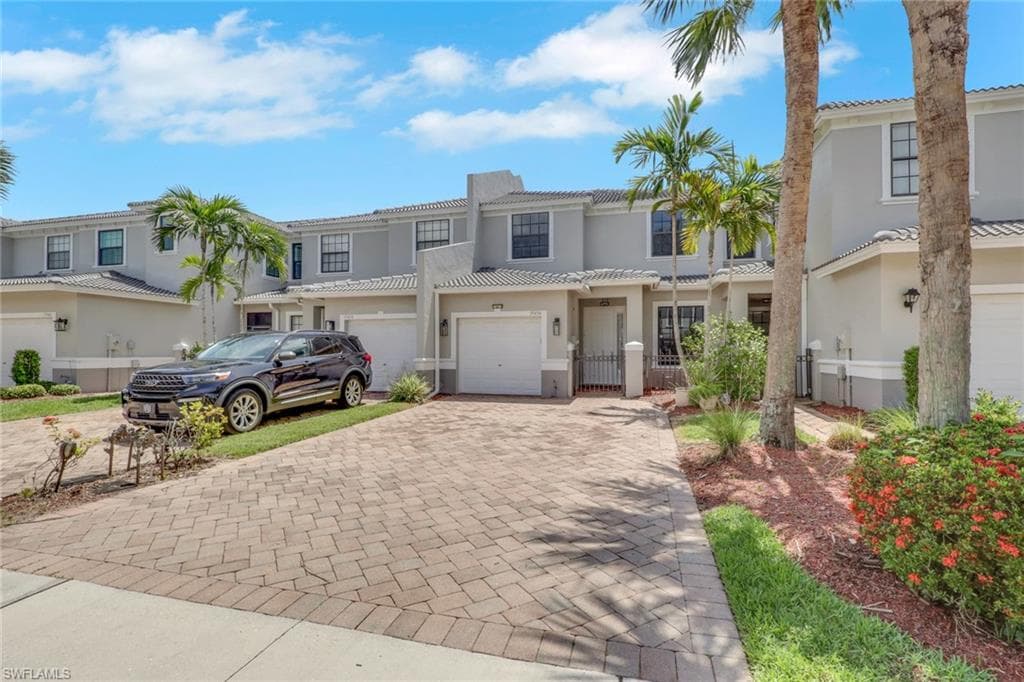 15454 Summit Place CIR 125 NAPLES, FL 34119