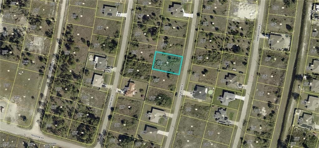 1060 Halby AVE S LEHIGH ACRES, FL 33974