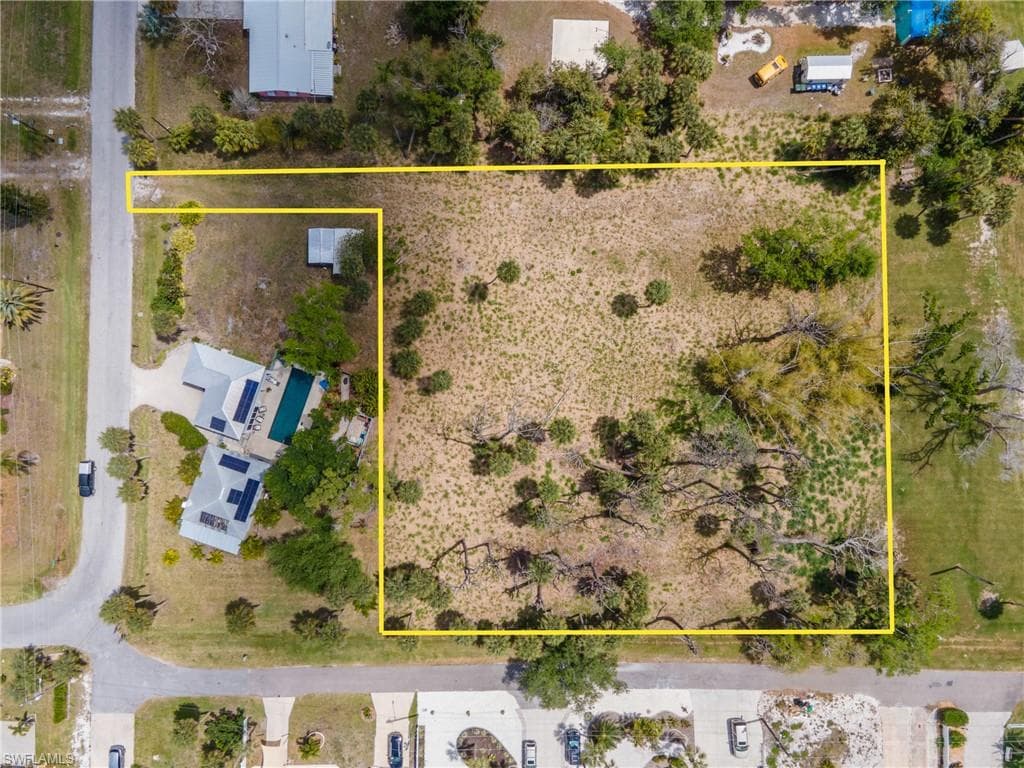 W Cowles ST ENGLEWOOD, FL 34223