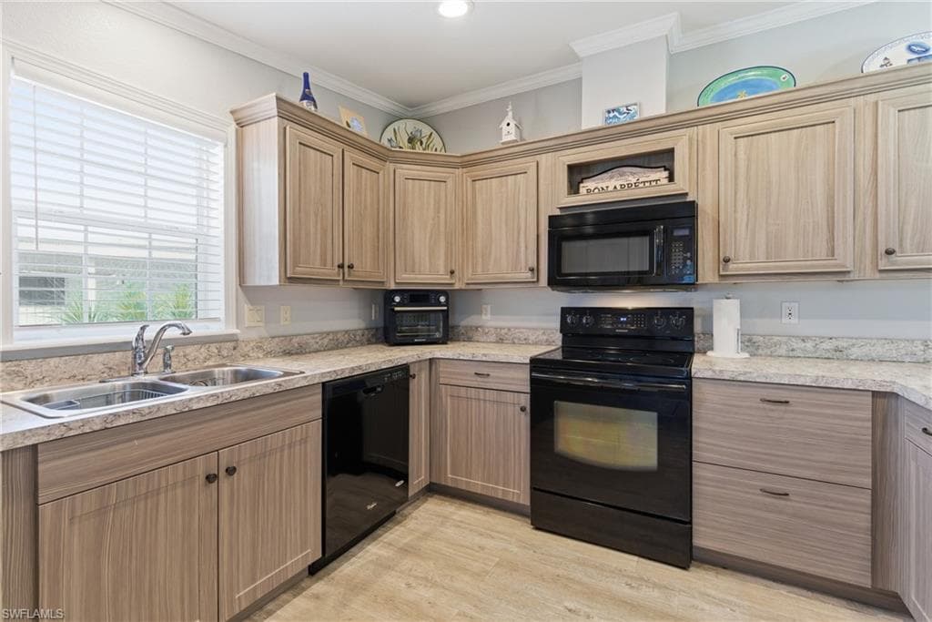 5558 Palm Beach BLVD 249 FORT MYERS, FL 33905